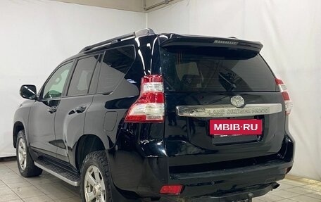 Toyota Land Cruiser Prado 150 рестайлинг 2, 2014 год, 4 200 000 рублей, 7 фотография