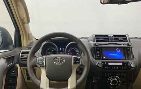 Toyota Land Cruiser Prado 150 рестайлинг 2, 2014 год, 4 200 000 рублей, 11 фотография