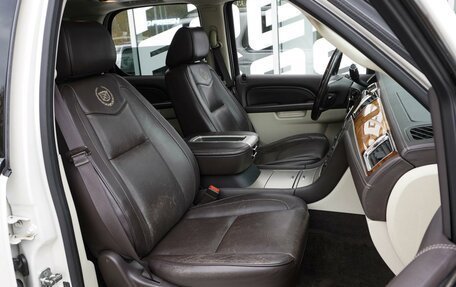 Cadillac Escalade III, 2013 год, 3 399 000 рублей, 9 фотография