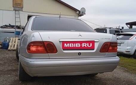 Mercedes-Benz E-Класс, 1997 год, 680 000 рублей, 6 фотография