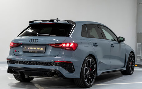 Audi RS 3, 2023 год, 10 000 000 рублей, 11 фотография