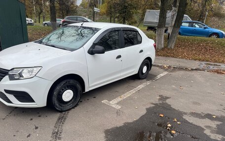 Renault Logan II, 2016 год, 700 000 рублей, 4 фотография