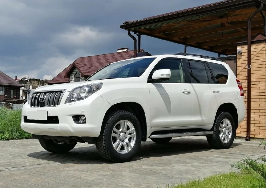 Toyota Land Cruiser Prado 150, 2012 год, 800 000 рублей, 5 фотография