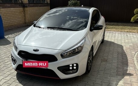 KIA cee'd GT II, 2017 год, 1 680 000 рублей, 2 фотография