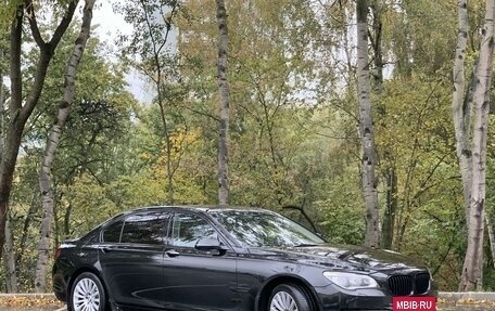 BMW 7 серия, 2013 год, 1 950 000 рублей, 8 фотография