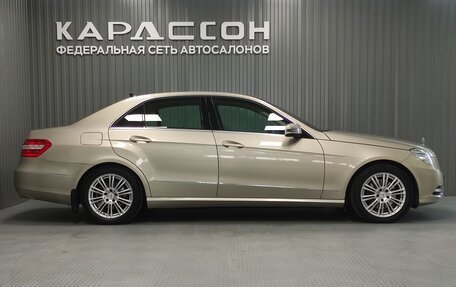 Mercedes-Benz E-Класс, 2010 год, 1 780 000 рублей, 6 фотография