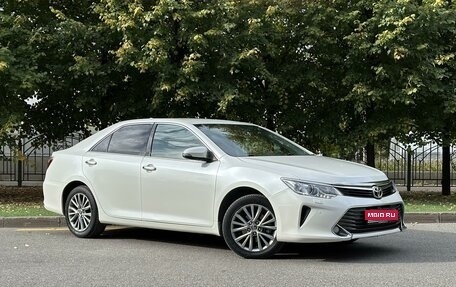 Toyota Camry, 2017 год, 2 250 000 рублей, 1 фотография