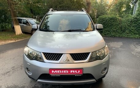 Mitsubishi Outlander III рестайлинг 3, 2007 год, 850 000 рублей, 1 фотография