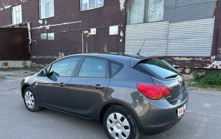 Opel Astra J, 2010 год, 750 000 рублей, 6 фотография