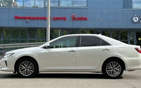 Toyota Camry, 2017 год, 2 250 000 рублей, 4 фотография