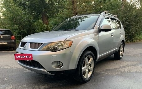 Mitsubishi Outlander III рестайлинг 3, 2007 год, 850 000 рублей, 5 фотография