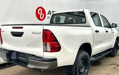 Toyota Hilux VIII, 2022 год, 5 190 000 рублей, 5 фотография