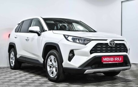 Toyota RAV4, 2023 год, 3 690 000 рублей, 4 фотография