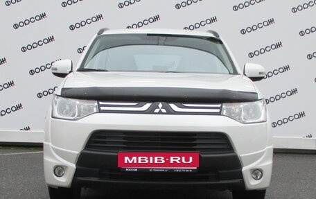 Mitsubishi Outlander III рестайлинг 3, 2013 год, 1 699 000 рублей, 3 фотография