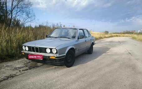 BMW 3 серия, 1985 год, 300 000 рублей, 1 фотография