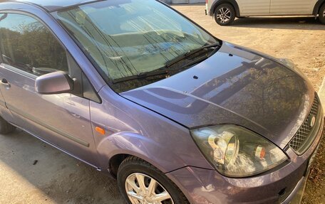 Ford Fiesta, 2006 год, 390 000 рублей, 2 фотография