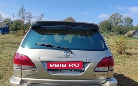 Lexus RX IV рестайлинг, 2002 год, 890 000 рублей, 2 фотография