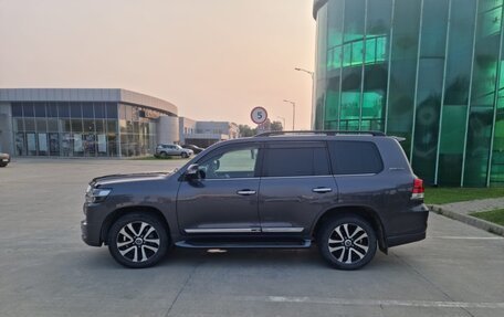 Toyota Land Cruiser 200, 2019 год, 9 700 000 рублей, 5 фотография