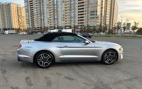 Ford Mustang VI рестайлинг, 2021 год, 3 800 000 рублей, 2 фотография