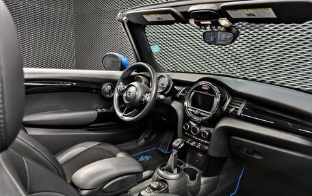 MINI Cabrio, 2018 год, 1 850 000 рублей, 24 фотография