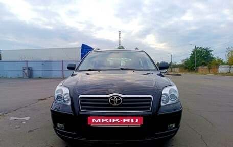 Toyota Avensis III рестайлинг, 2005 год, 800 000 рублей, 8 фотография