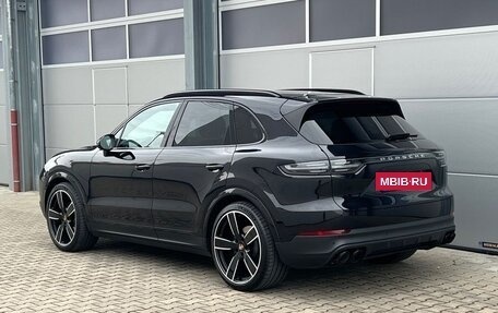 Porsche Cayenne III, 2021 год, 7 830 000 рублей, 3 фотография