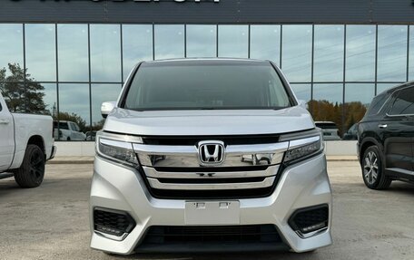 Honda Stepwgn IV, 2017 год, 2 990 000 рублей, 2 фотография