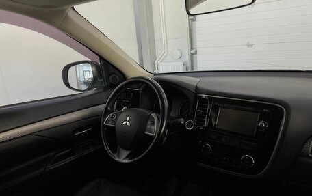 Mitsubishi Outlander III рестайлинг 3, 2013 год, 1 719 000 рублей, 9 фотография