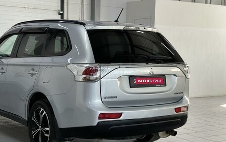 Mitsubishi Outlander III рестайлинг 3, 2013 год, 1 719 000 рублей, 7 фотография