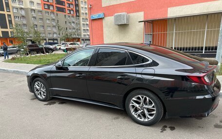 Hyundai Sonata VIII, 2020 год, 2 700 000 рублей, 2 фотография