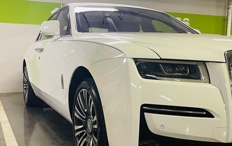 Rolls-Royce Ghost Series II рестайлинг, 2021 год, 47 000 000 рублей, 4 фотография