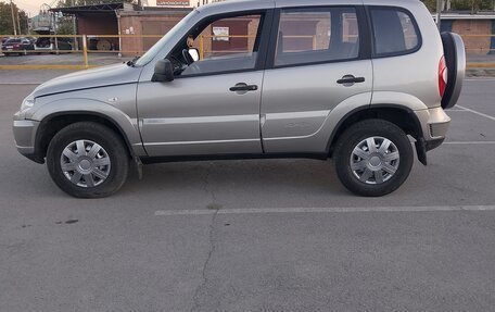 Chevrolet Niva I рестайлинг, 2012 год, 660 000 рублей, 3 фотография