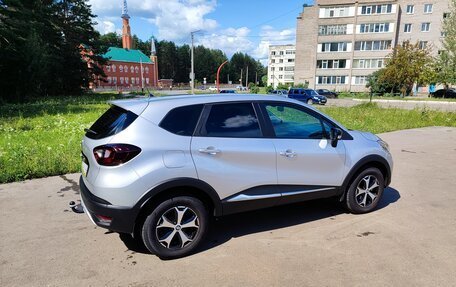 Renault Kaptur I рестайлинг, 2019 год, 2 250 000 рублей, 25 фотография