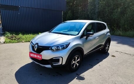 Renault Kaptur I рестайлинг, 2019 год, 2 250 000 рублей, 33 фотография