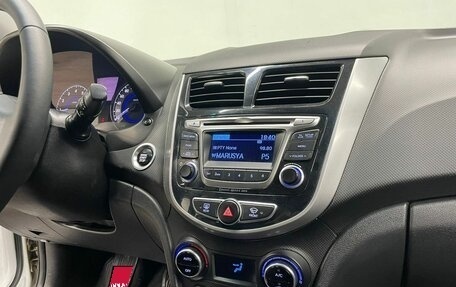 Hyundai Solaris II рестайлинг, 2015 год, 1 280 000 рублей, 16 фотография