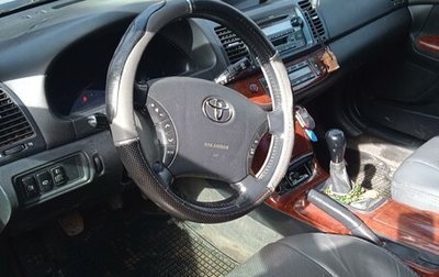 Toyota Camry V40, 2004 год, 650 000 рублей, 1 фотография