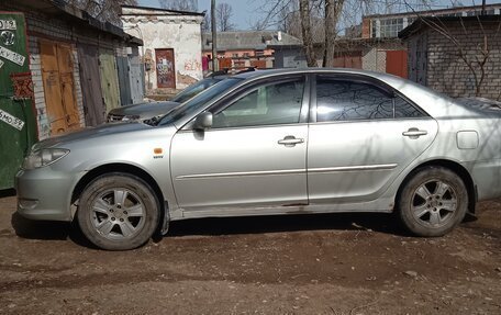 Toyota Camry V40, 2004 год, 650 000 рублей, 7 фотография