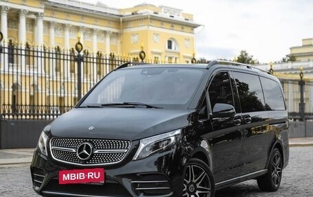 Mercedes-Benz V-Класс, 2018 год, 4 590 000 рублей, 3 фотография