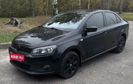 Volkswagen Polo VI (EU Market), 2013 год, 850 000 рублей, 2 фотография