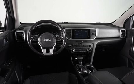 KIA Sportage IV рестайлинг, 2018 год, 2 449 000 рублей, 6 фотография