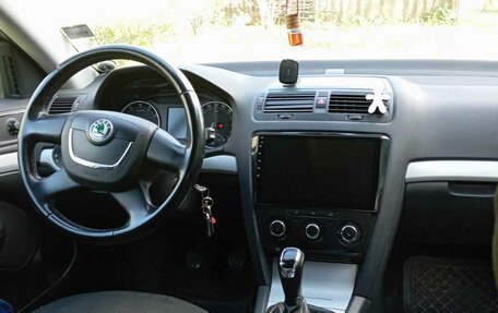 Skoda Octavia, 2011 год, 950 000 рублей, 2 фотография