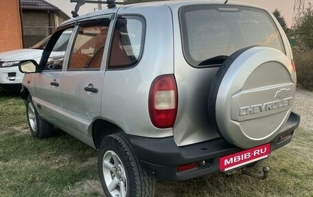 Chevrolet Niva I рестайлинг, 2004 год, 410 000 рублей, 3 фотография