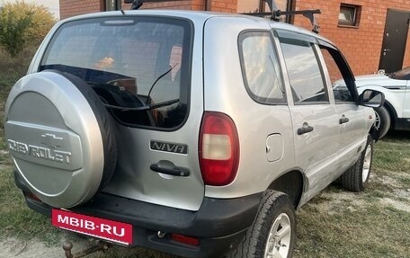 Chevrolet Niva I рестайлинг, 2004 год, 410 000 рублей, 4 фотография