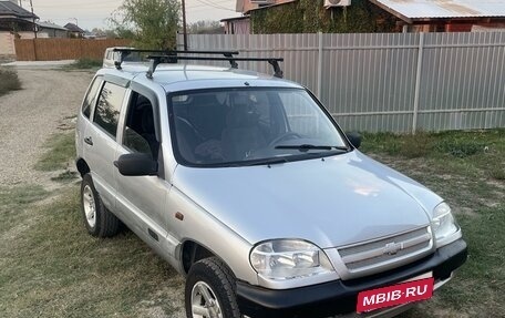 Chevrolet Niva I рестайлинг, 2004 год, 410 000 рублей, 8 фотография