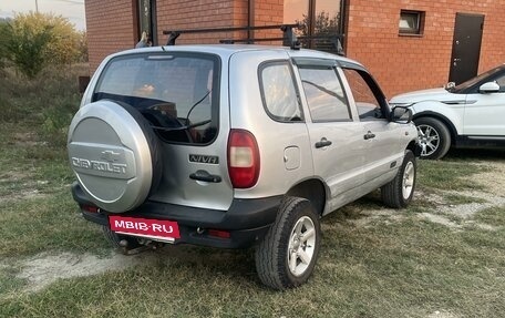 Chevrolet Niva I рестайлинг, 2004 год, 410 000 рублей, 5 фотография