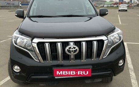 Toyota Land Cruiser Prado 150 рестайлинг 2, 2013 год, 3 700 000 рублей, 2 фотография