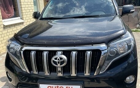 Toyota Land Cruiser Prado 150 рестайлинг 2, 2013 год, 3 700 000 рублей, 9 фотография