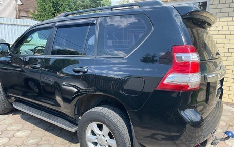 Toyota Land Cruiser Prado 150 рестайлинг 2, 2013 год, 3 700 000 рублей, 10 фотография