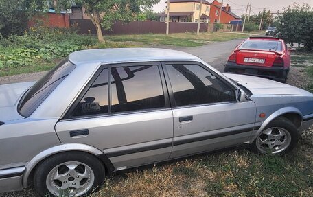 Nissan Bluebird VIII, 1989 год, 350 000 рублей, 3 фотография