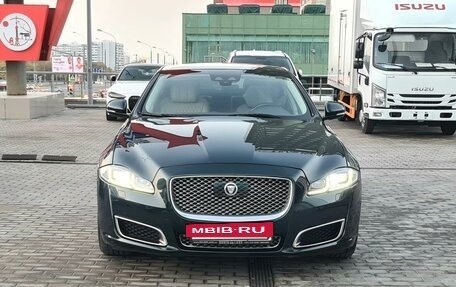 Jaguar XJ IV (X351), 2019 год, 4 630 000 рублей, 2 фотография